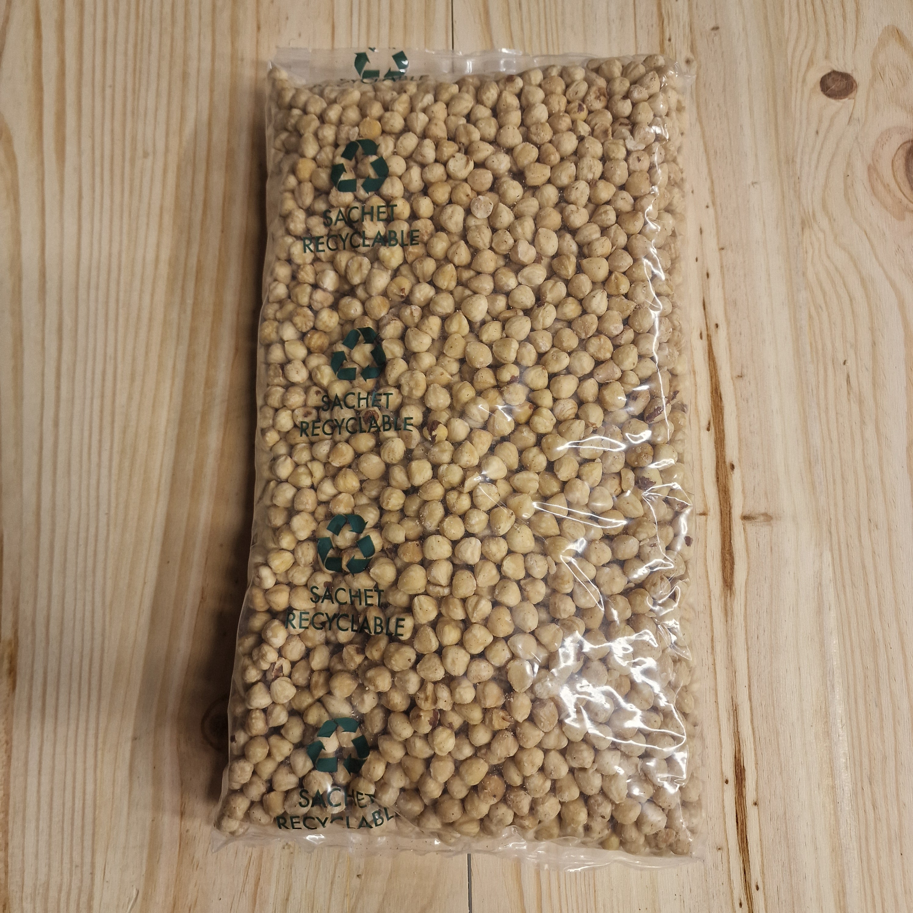 Noisettes émondées grillées biologiques en sachet recyclable 2,5 kg