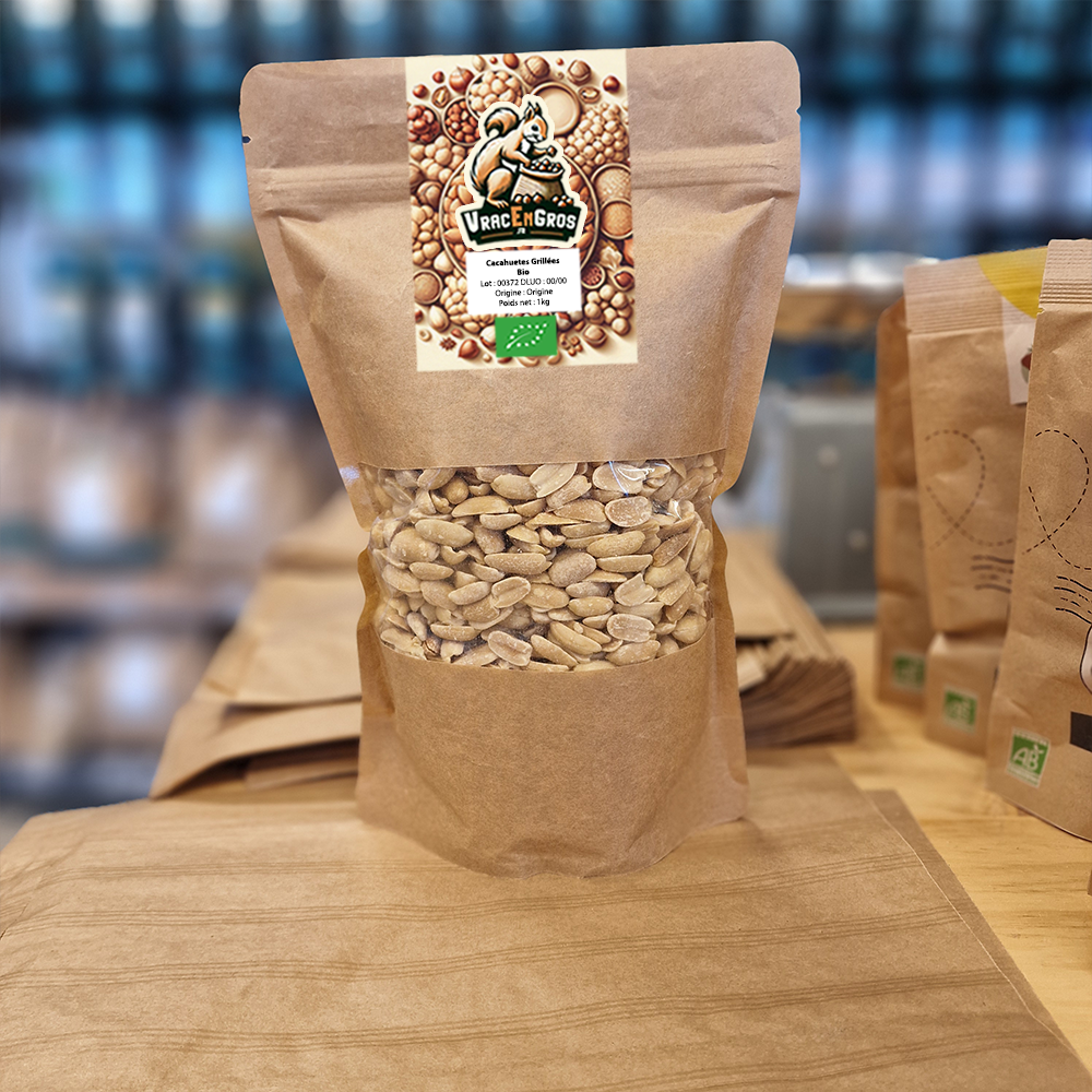 Sachet de cacahuètes décortiquées grillées salées bio en vrac, emballage kraft écologique
