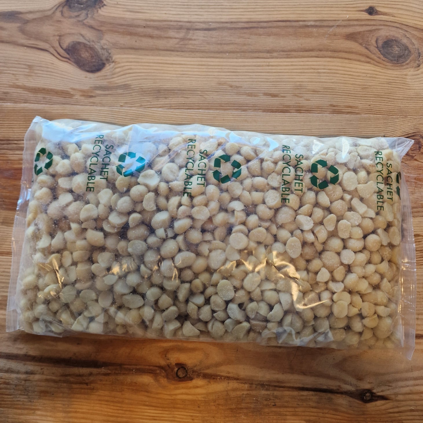 Noix de Macadamia biologiques en sachet recyclable 2,5 kg