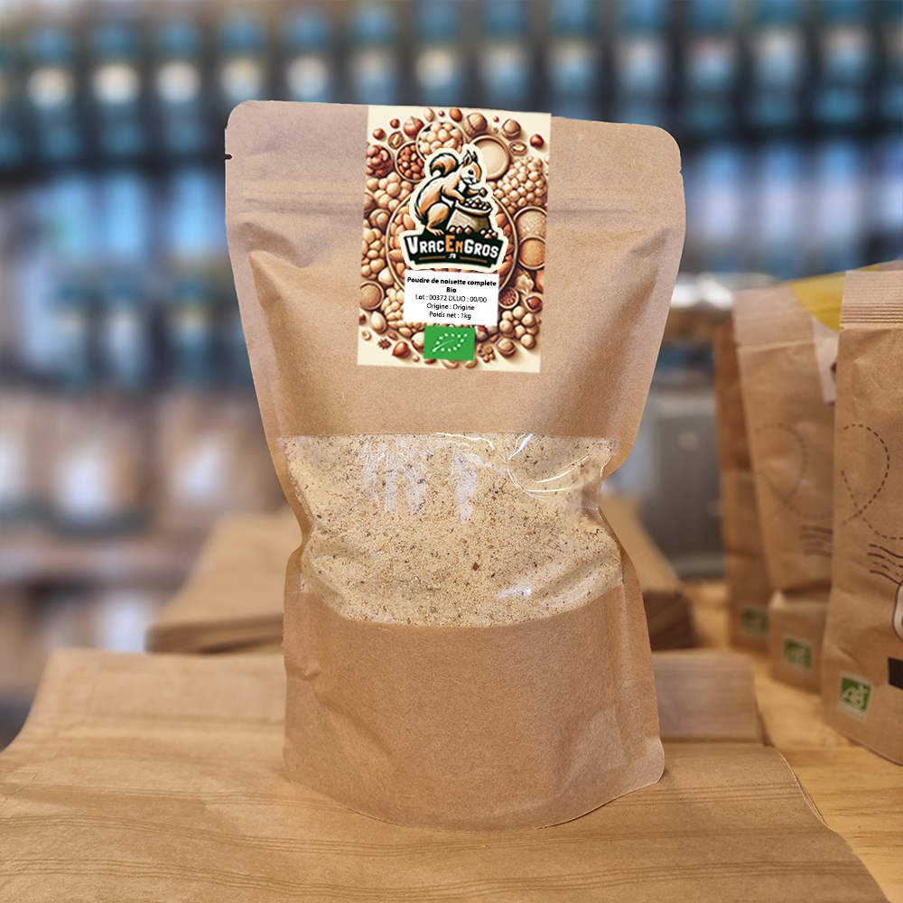 Poudre de noisette biologique en sachet kraft